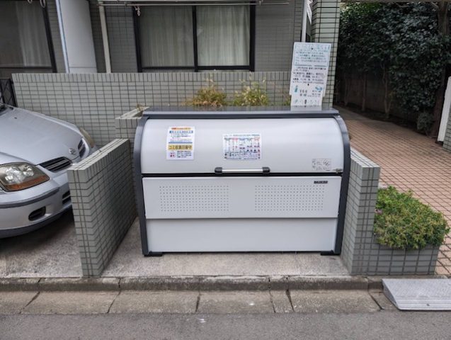 ゴミ置き場、BOX設置😁